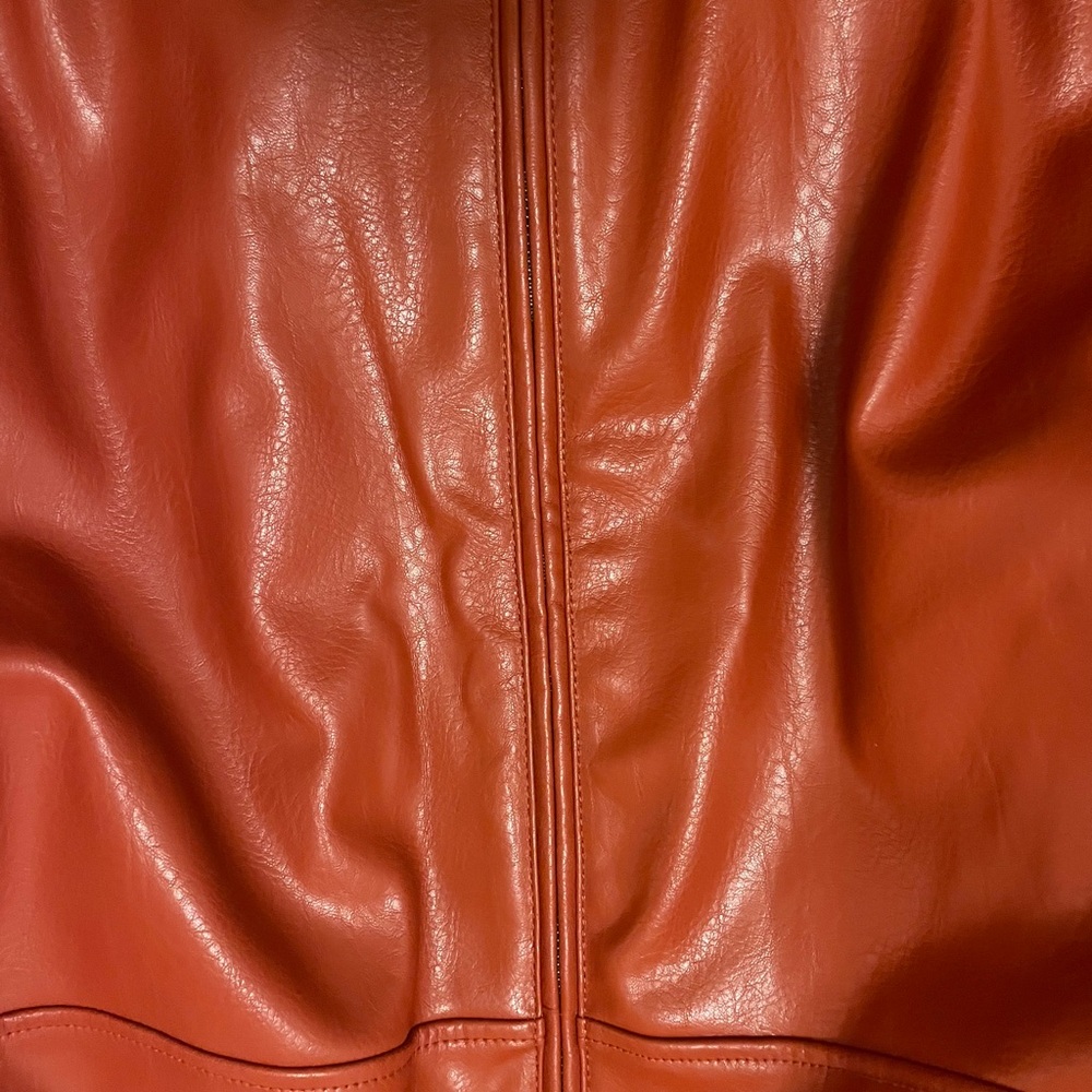 Zara leather bomber jacket - wore only once - Picture 7 of 8